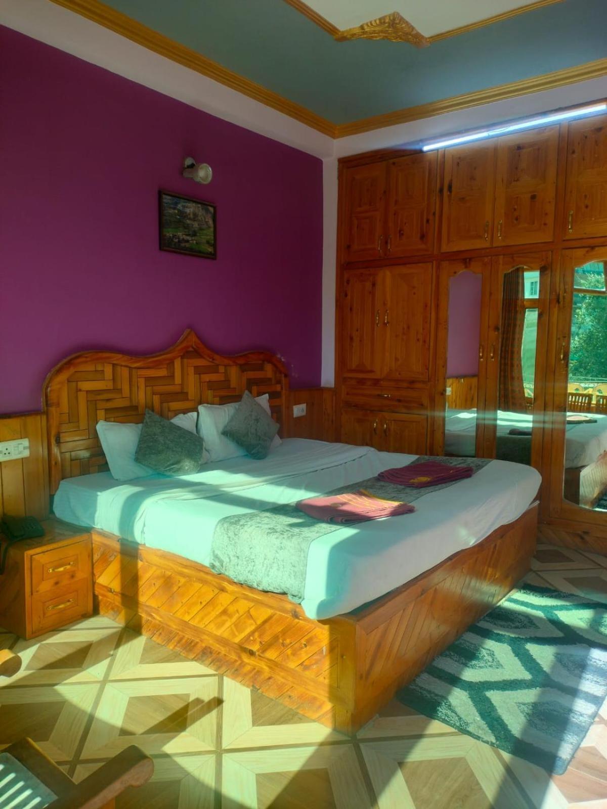 Govind Royal Stay Манали Экстерьер фото