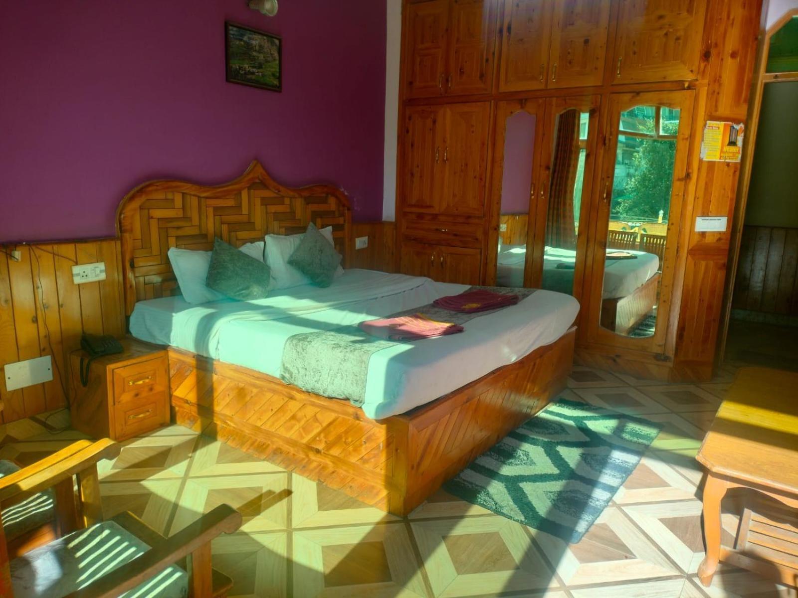 Govind Royal Stay Манали Экстерьер фото